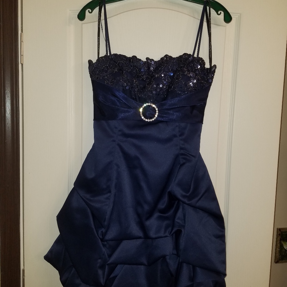 Masquerade Formal Dress.. Homecoming /Prom